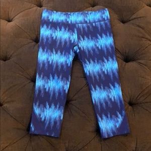 Under Armour blue capri leggings, medium fitted